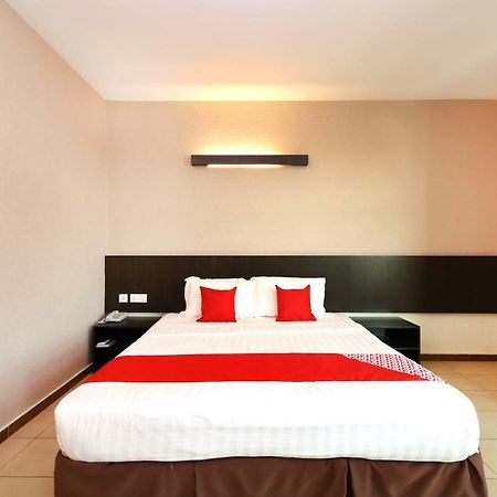 Hotel Bei King Sitiawan Exterior photo