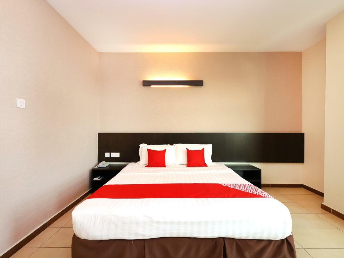 Hotel Bei King Sitiawan Exterior photo